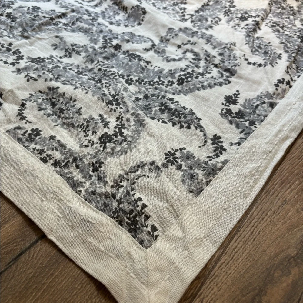 Set of 2 Bee & Willow Black White Cotton Floral Paisley Pillow Covers